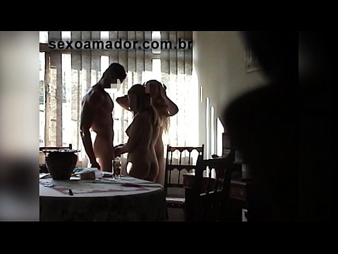 ❤️ Seksisõbrad kutsuvad hiiglasliku mehe ja temaga kolmekesi Kvaliteetne porno at et.pornpics-de.ru